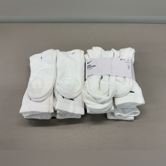 Nike Other - Nike Everyday Crew Socks White Large 12 Pairs